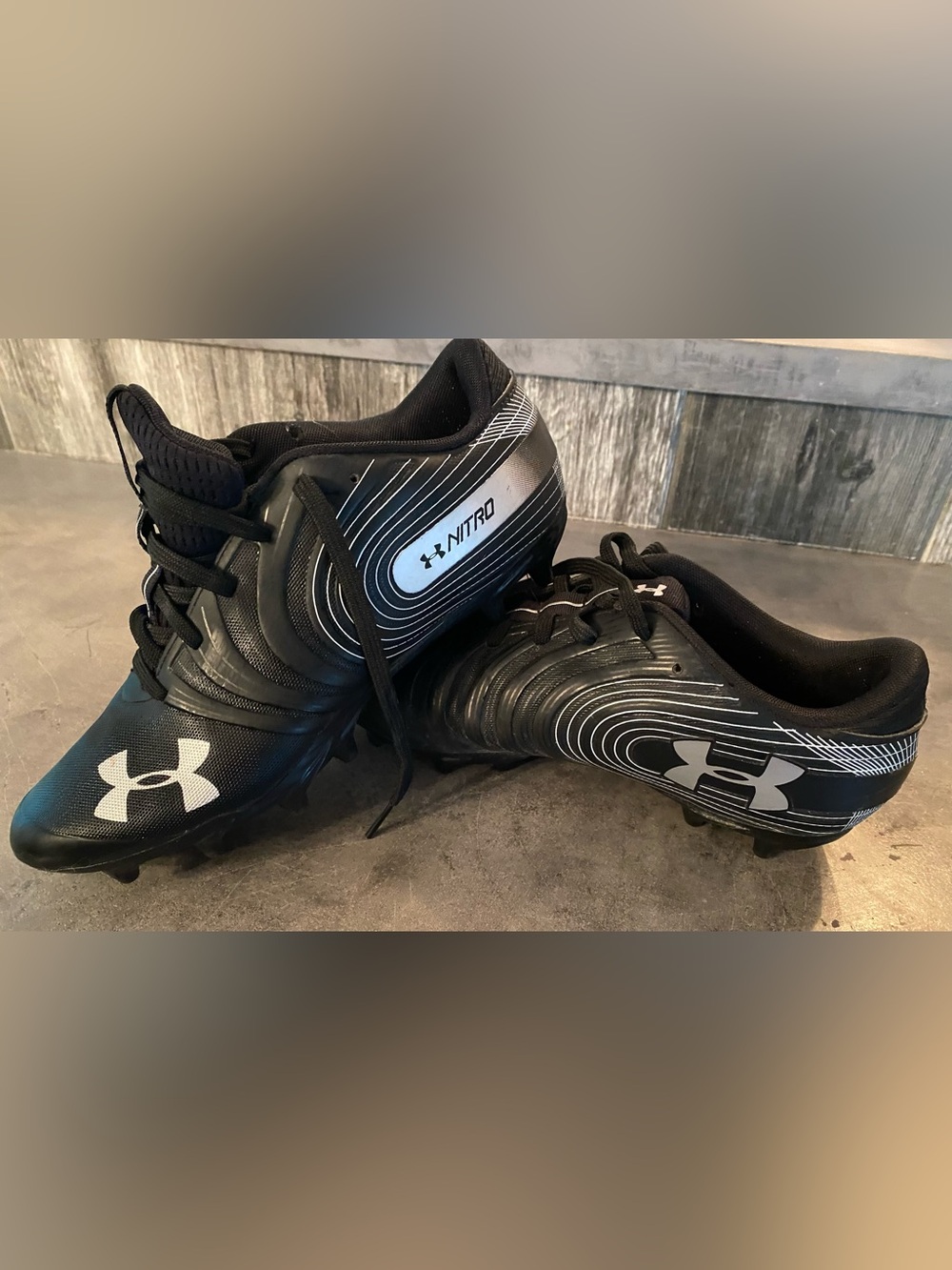 Under Armour Nitro Men's Black and Silver Football/Soccer Cleats